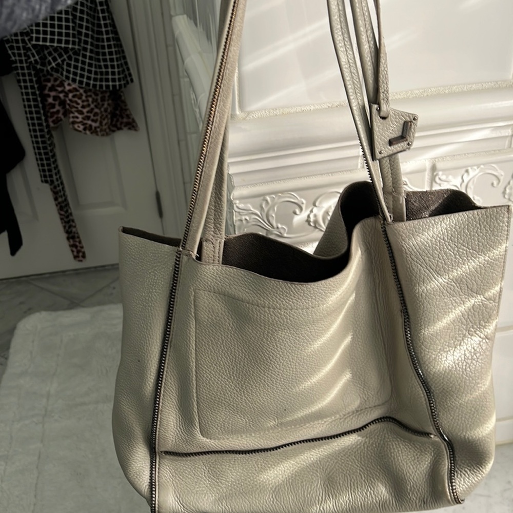 Botkier grey pocketbook